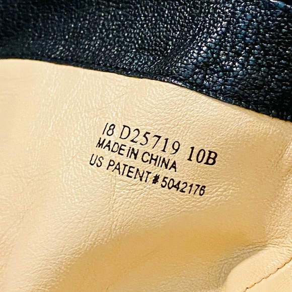 EUC Cole Haan Nike Air Sierra Black Pebbled Leather Tall Heeled Boots - Picture 17 of 17